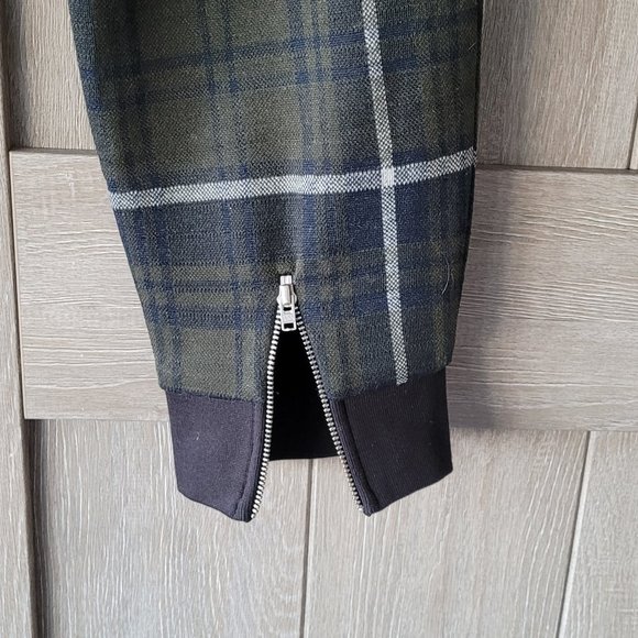 ZARA casual pants , size M ( 28), army green and dark navy blue color. - Picture 5 of 11